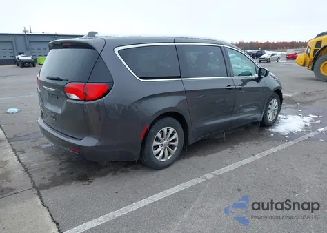 2017 Chrysler Pacifica Touring z USA, uszkodzony, nr VIN 2C4RC1DG2HR636285